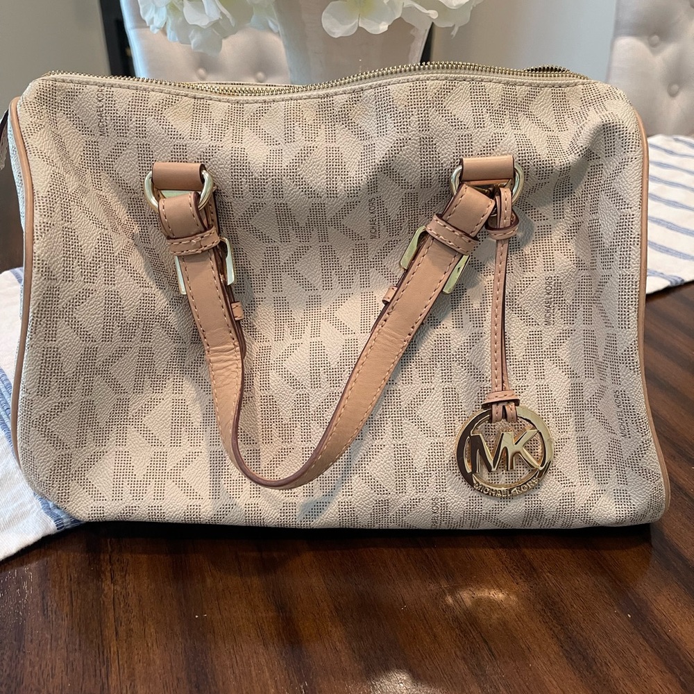 Michael Kors Shoulder Bag